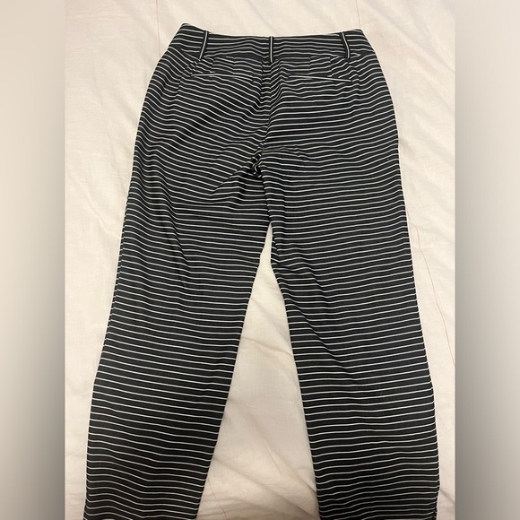 LOFT Striped Capri Work Pant Slacks- Julie- Size 6 - Picture 3 of 8